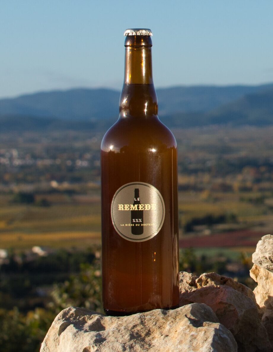 Le remÃ¨de devant les collines